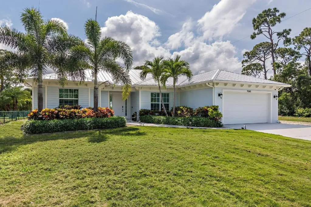 9580 SE Gomez Avenue Hobe Sound FL 33455