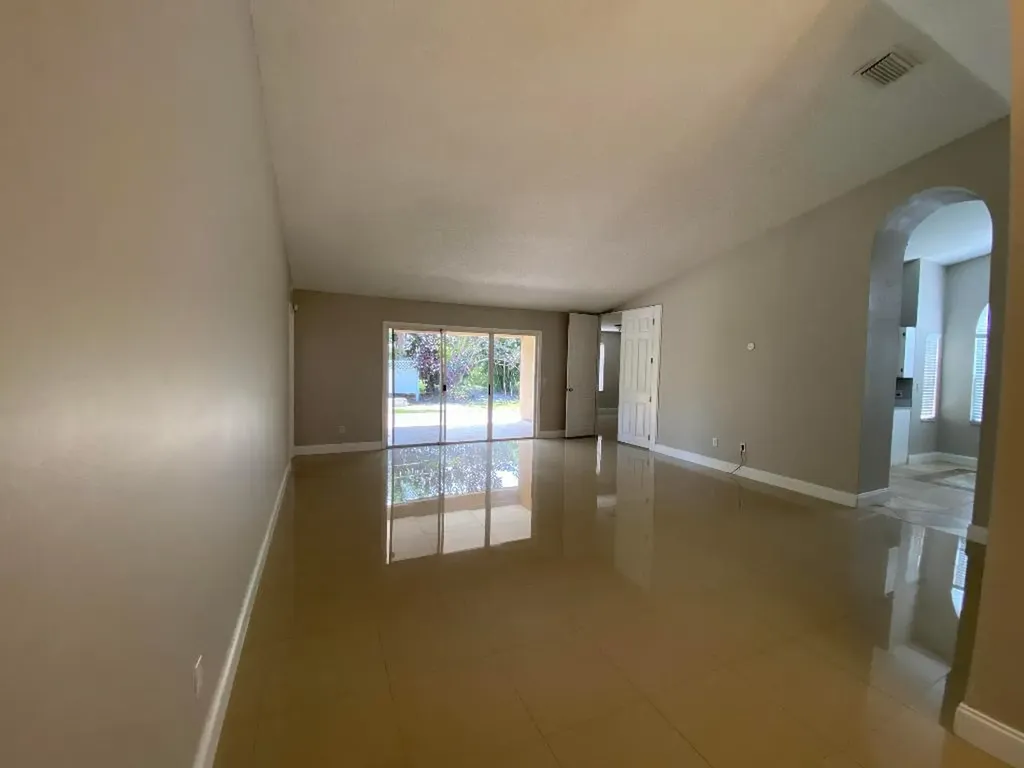 1410 SW Prairie Circle Port St Lucie FL 34953