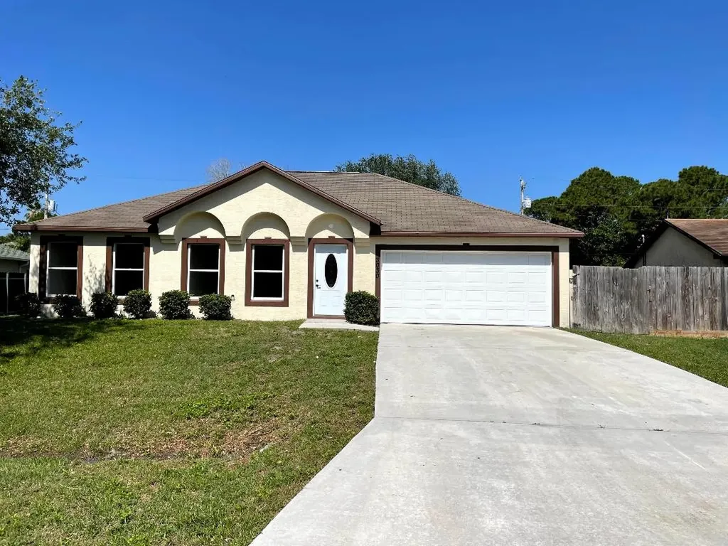 3030 SW Briggs Street Port St Lucie FL 34953