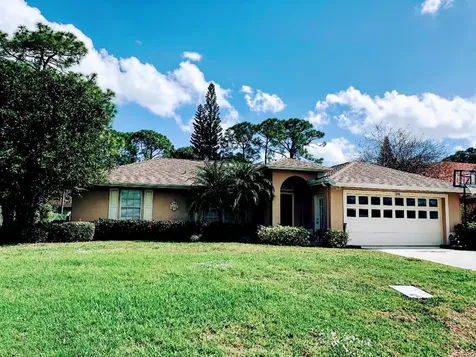 1241 SW Bayshore Boulevard Port St Lucie FL 34983