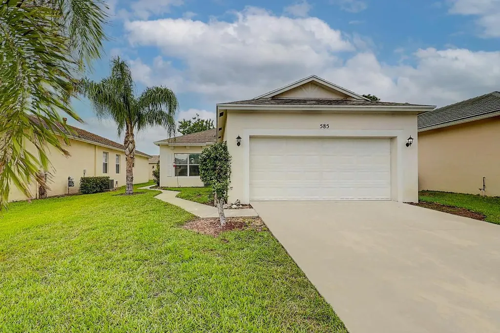 585 SW Indian Key Drive Port St Lucie FL 34986
