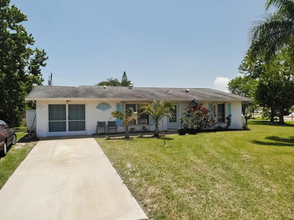460 NW Floresta Drive Port St Lucie FL 34983