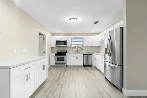 851 SE Walters Terrace Port St Lucie FL 34983