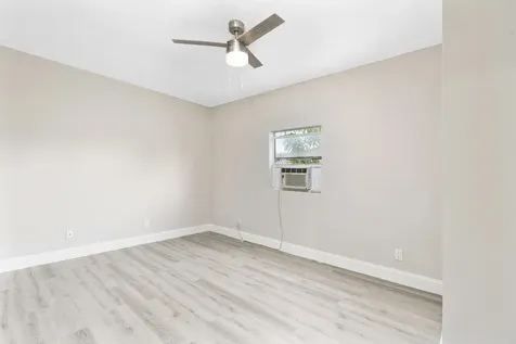 851 SE Walters Terrace Port St Lucie FL 34983