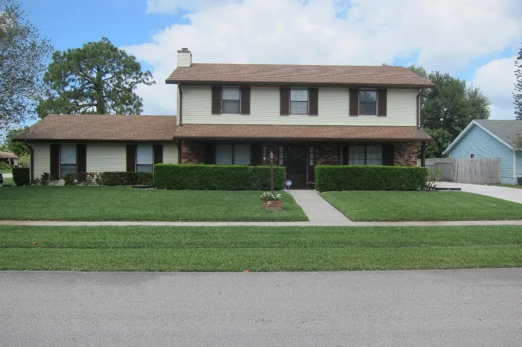 393 La Mancha Avenue Royal Palm Beach FL 33411