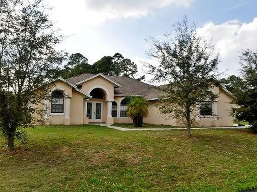 4102 SW Bamberg Street Port St Lucie FL 34953