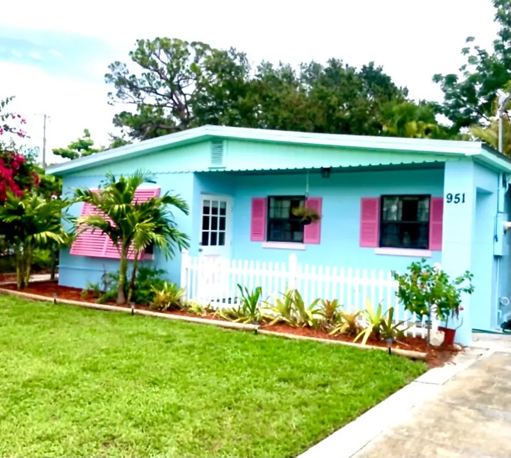 951 NE Rio Avenue Jensen Beach FL 34957