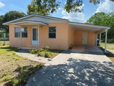 807 N 17th Street Fort Pierce FL 34950