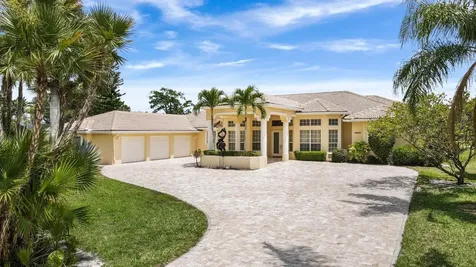 8666 Marlamoor Lane Palm Beach Gardens FL 33412