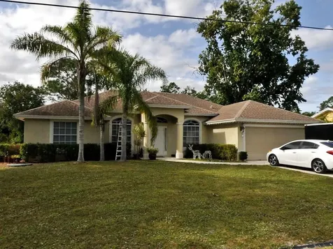 610 NW Cardinal Drive Port St Lucie FL 34983