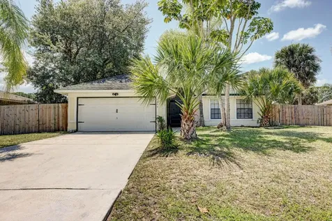 1262 SW Lawndale Avenue Port St Lucie FL 34953