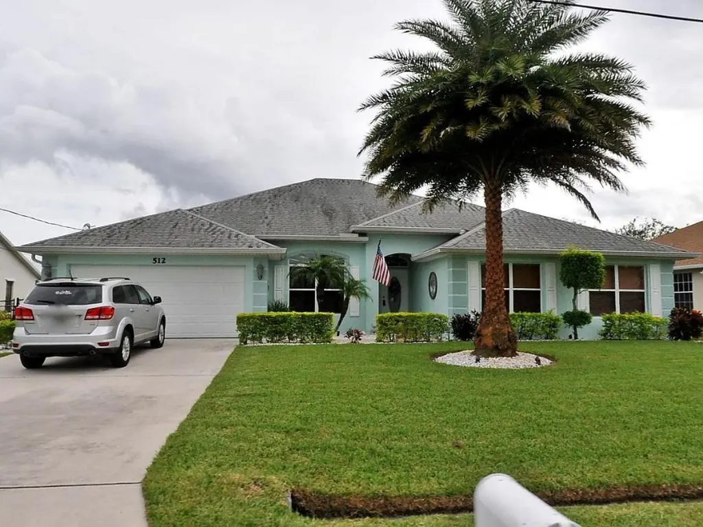 512 SE Majestic Terrace Port St Lucie FL 34983