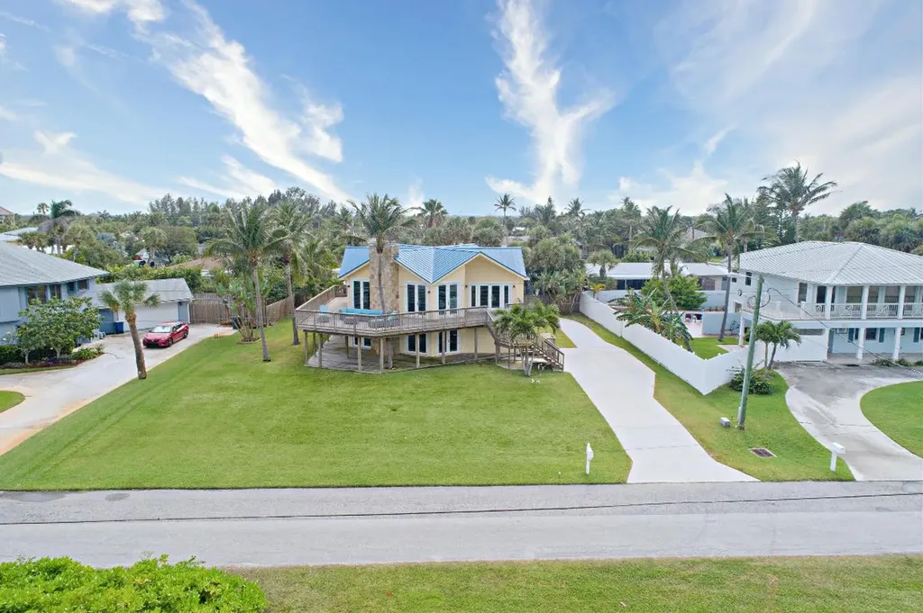1913 Surfside Drive Fort Pierce FL 34949