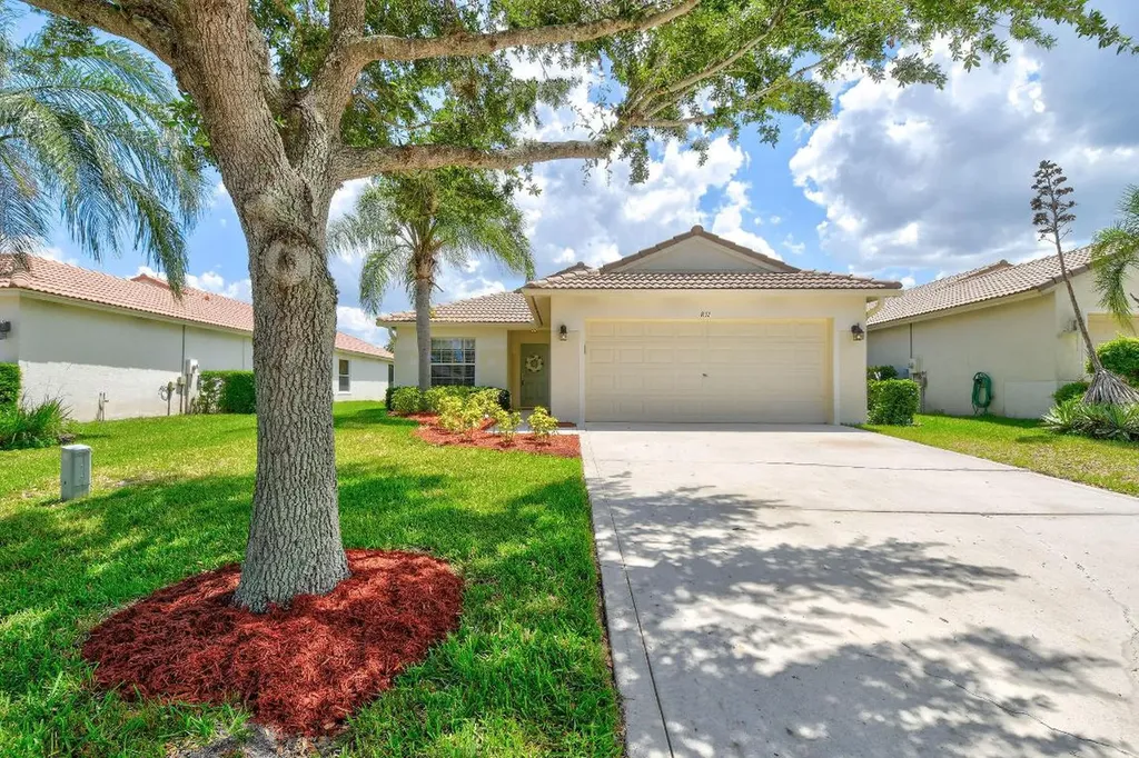 811 NW Greenwich Court Port St Lucie FL 34983