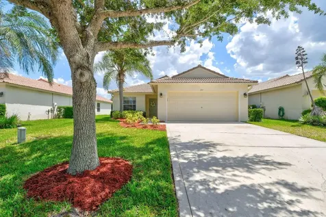 811 NW Greenwich Court Port St Lucie FL 34983