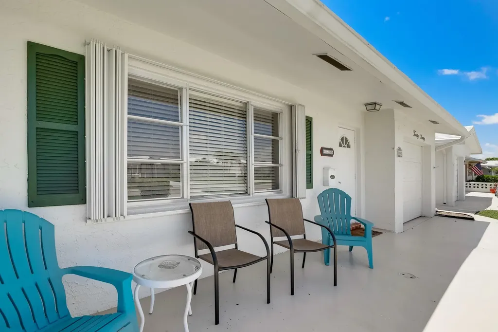 2090 SW 13th Avenue Boynton Beach FL 33426
