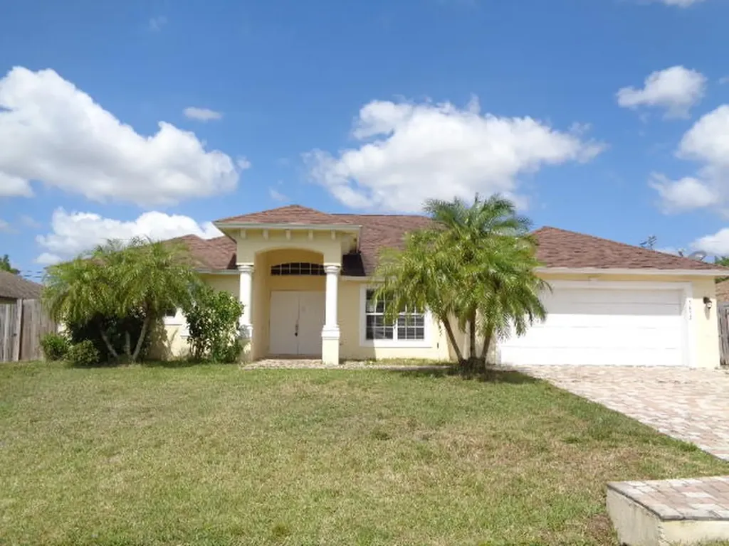3652 SW Sterricker Street Port St Lucie FL 34953
