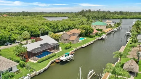 9354 SE Kingsley Street Hobe Sound FL 33455
