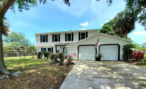 735 Huntington Street NE Palm Bay FL 32907