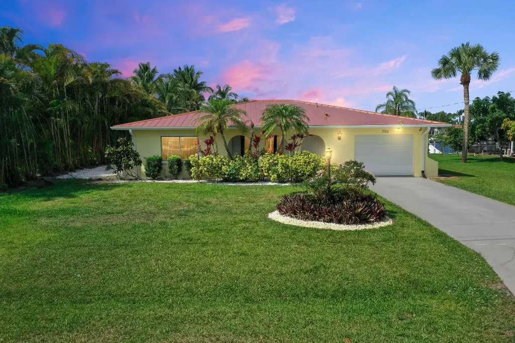 750 SE Essex Drive Port St Lucie FL 34984