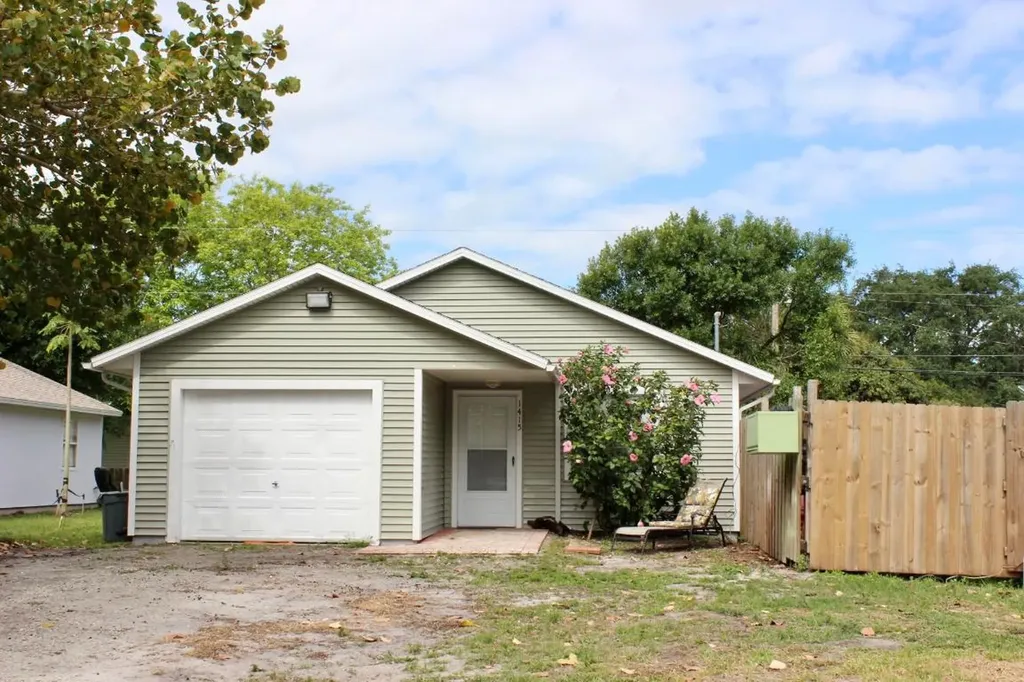 1415 20th Court SW Vero Beach FL 32962