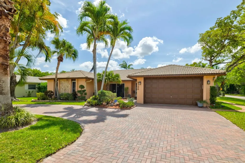 9138 NW 20th Manor Coral Springs FL 33071