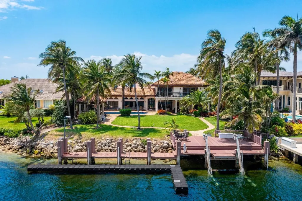 4000 NE 31st Avenue Lighthouse Point FL 33064