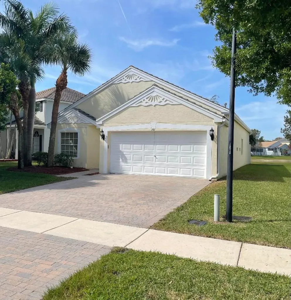 101 Canterbury Place Royal Palm Beach FL 33414