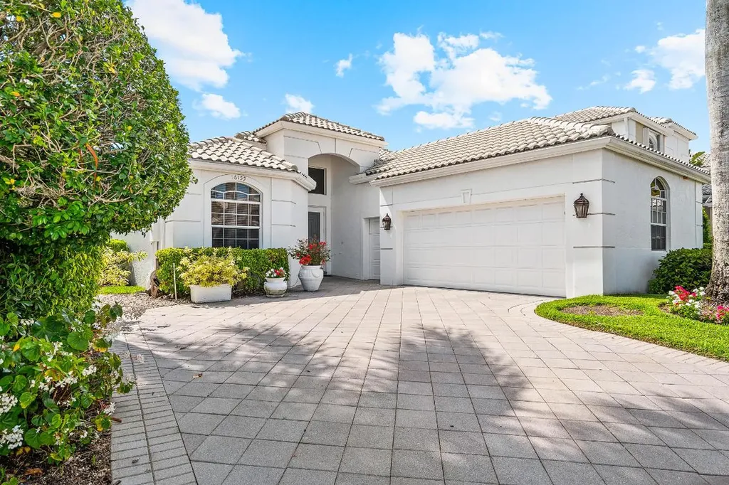 16155 Villa Vizcaya Place Delray Beach FL 33446