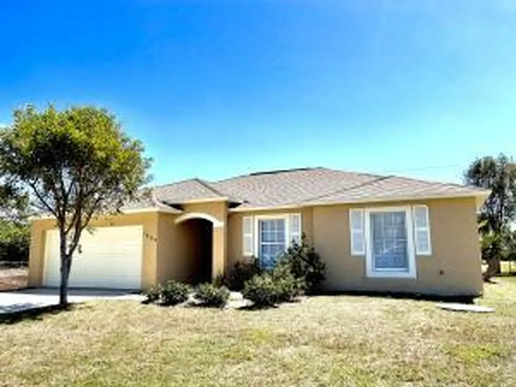 1884 SE Mandrake Circle Port St Lucie FL 34952