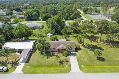 7005 Fort Walton Avenue Fort Pierce FL 34951
