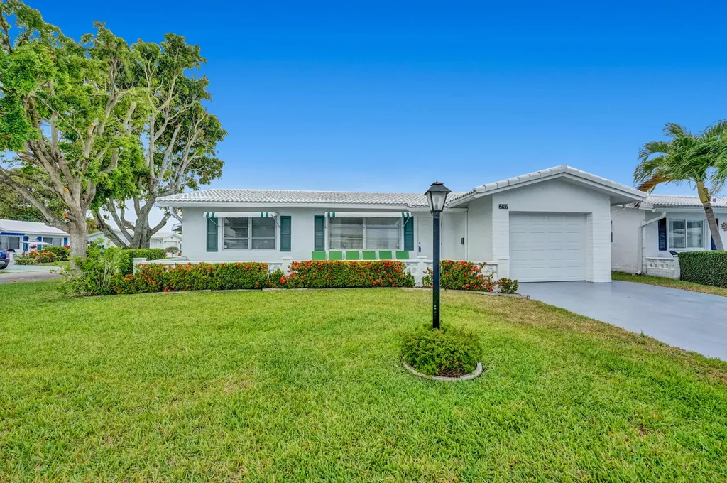 2107 SW 14th Place Boynton Beach FL 33426