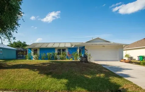 1213 SW Asturia Avenue Port St Lucie FL 34953