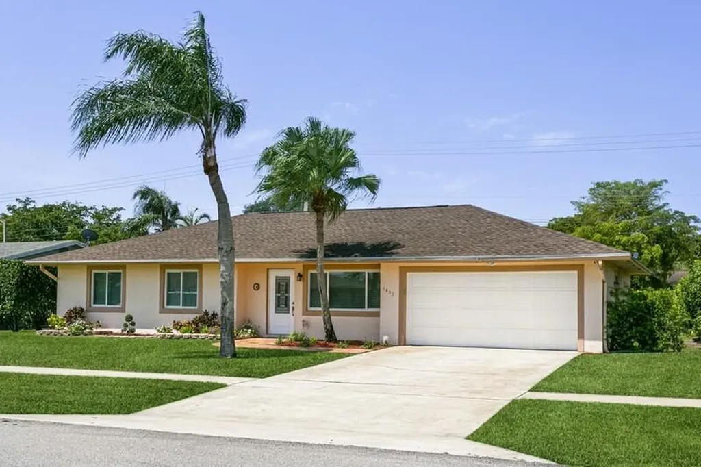 1451 Wyndcliff Drive Wellington FL 33414
