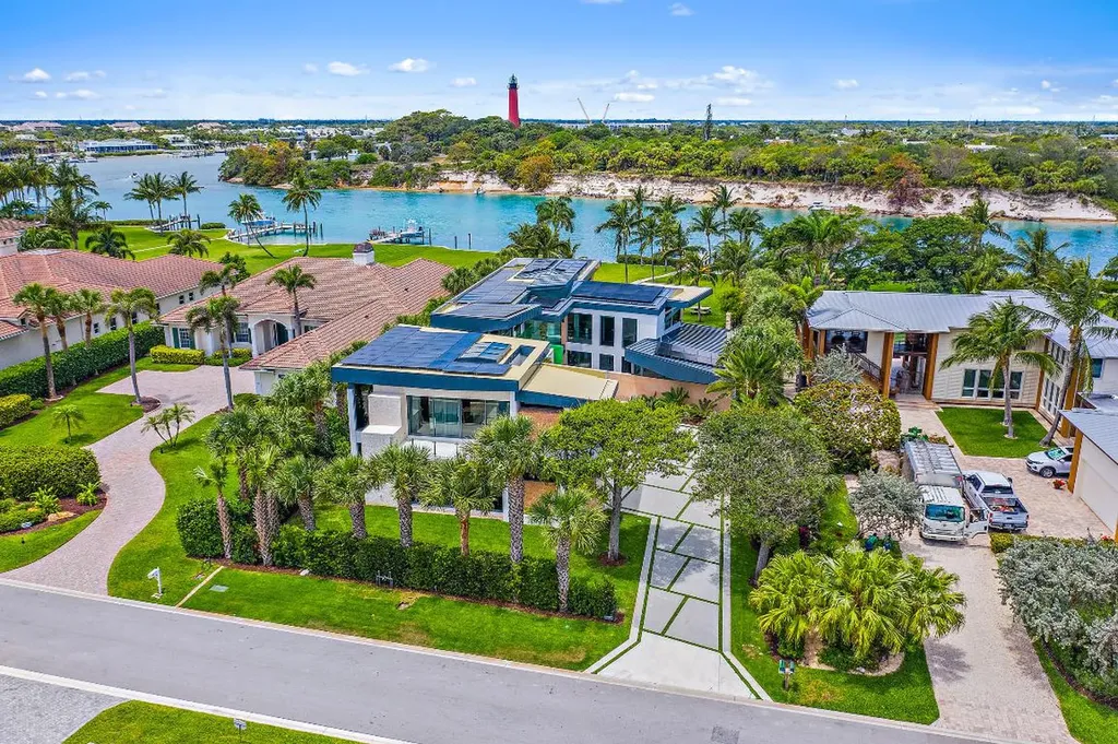 100 Lighthouse Drive Jupiter Inlet Colony FL 33469