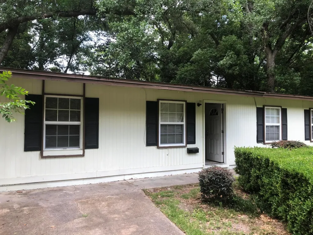2112 Melanie Drive Tallahassee FL 32304