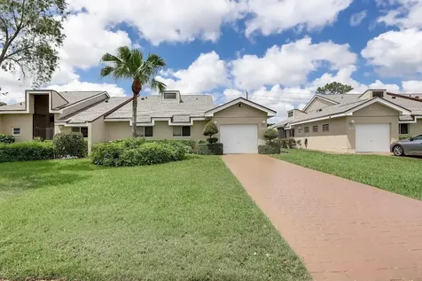 6891 Fountains Circle Lake Worth FL 33467