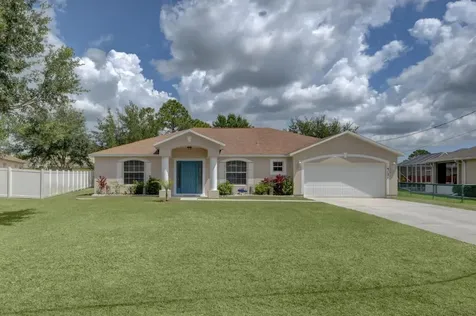 6121 NW Drophy Avenue Port St Lucie FL 34986