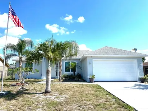 465 SE Oakridge Drive Port St Lucie FL 34984