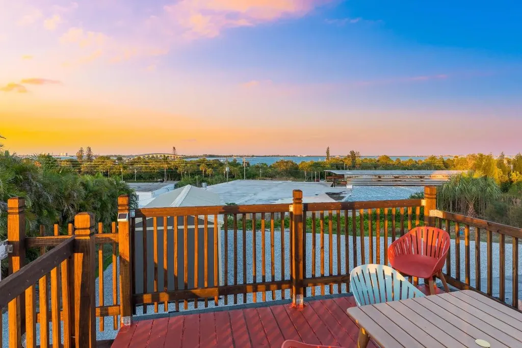 3431 NE Skyline Drive Jensen Beach FL 34957
