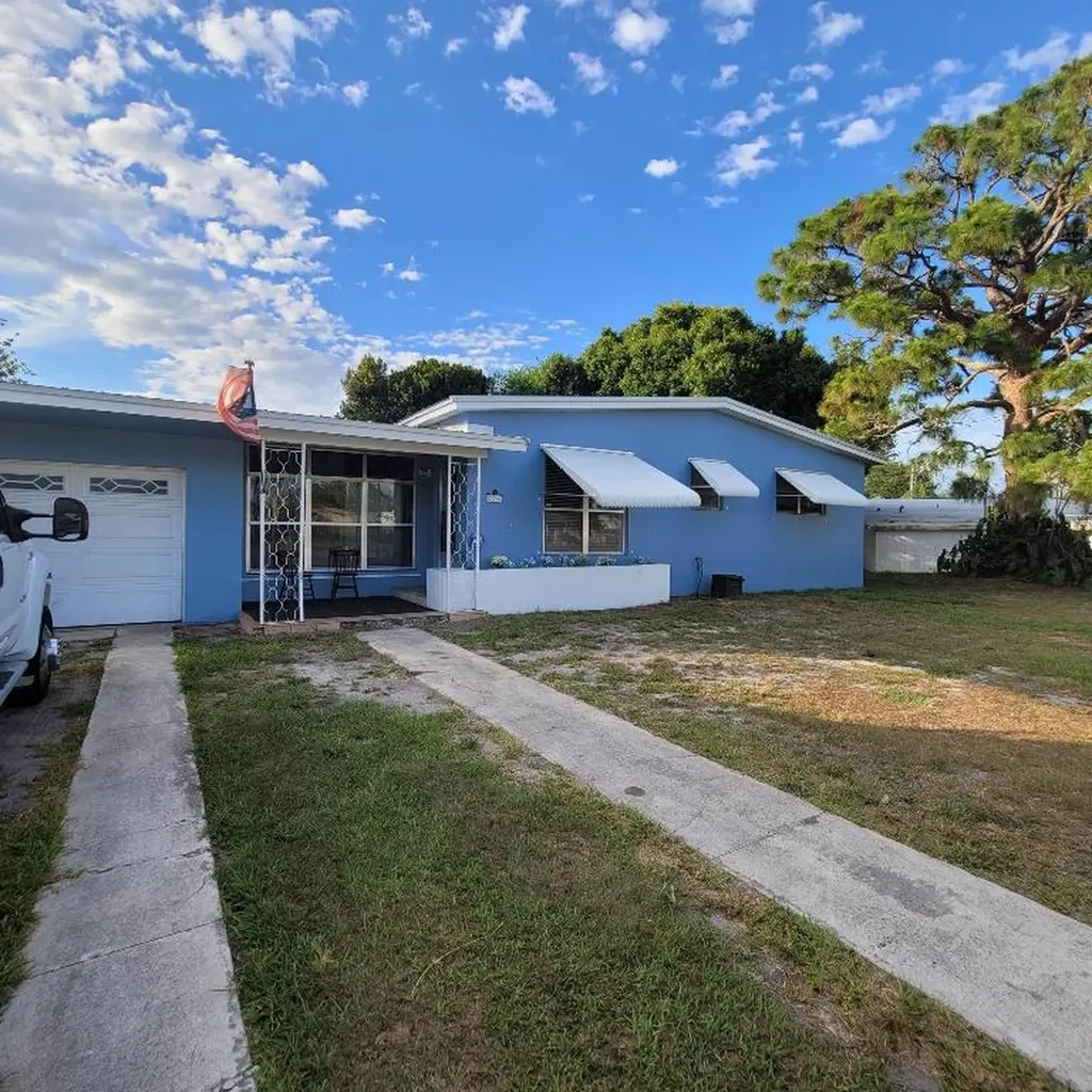 225 NE Prima Vista Boulevard Port St Lucie FL 34983