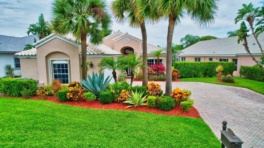 11820 Fountainside Circle Boynton Beach FL 33437