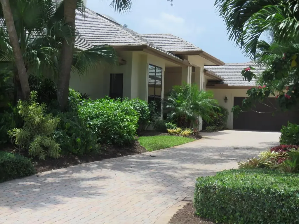 5704 SE Glen Eagle Way Stuart FL 34997