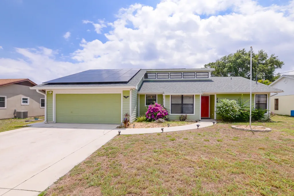 2417 SW Hinchman Street Port St Lucie FL 34984