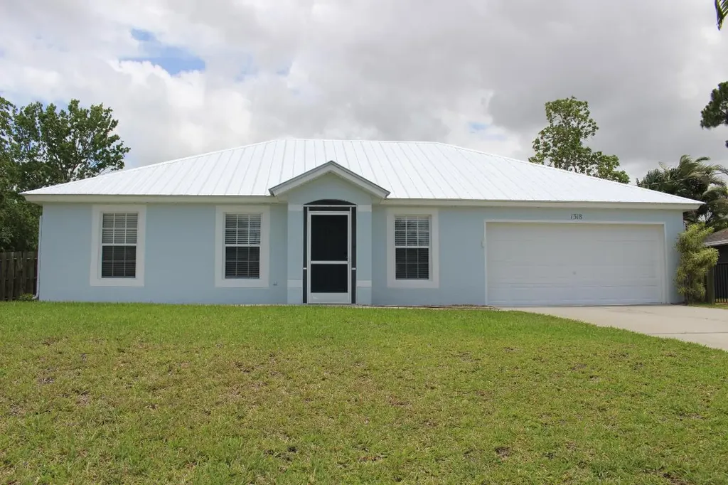 1318 SW Bellevue Avenue Port St Lucie FL 34953