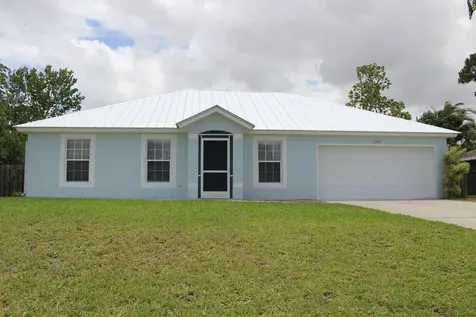 1318 SW Bellevue Avenue Port St Lucie FL 34953