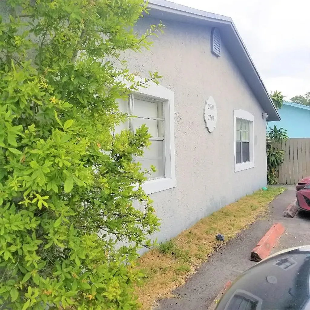 2704 NE 6th Lane Wilton Manors FL 33334
