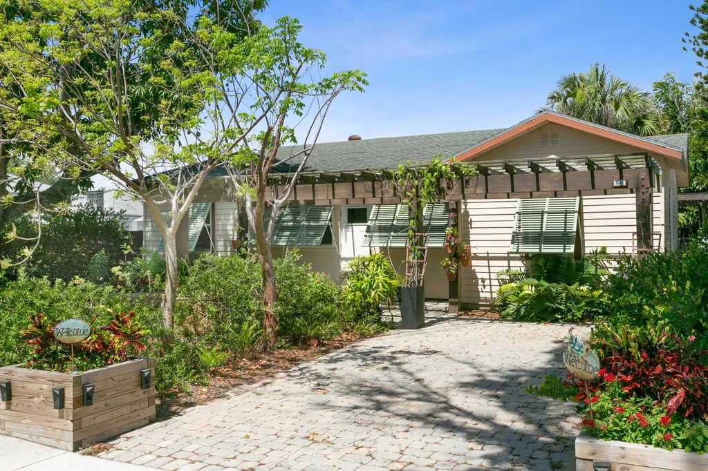 1001 N M Street Lake Worth Beach FL 33460