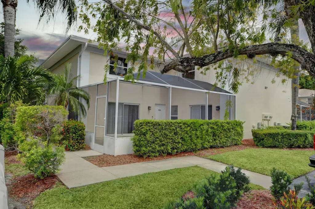 1544 N Lawnwood Circle Fort Pierce FL 34950