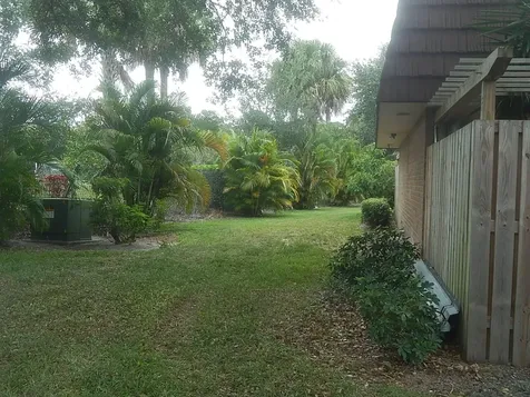 1017 10th Lane Palm Beach Gardens FL 33418
